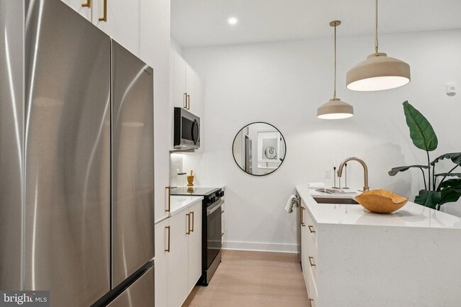 Photo - 30 W Allens Ln Unit 220