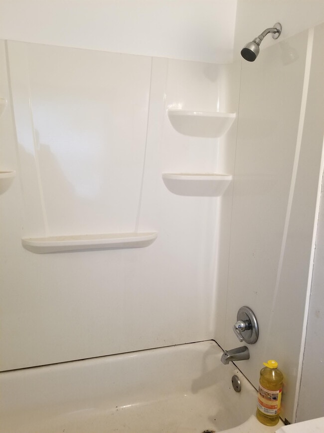 Photo - 210 Eisenhower St