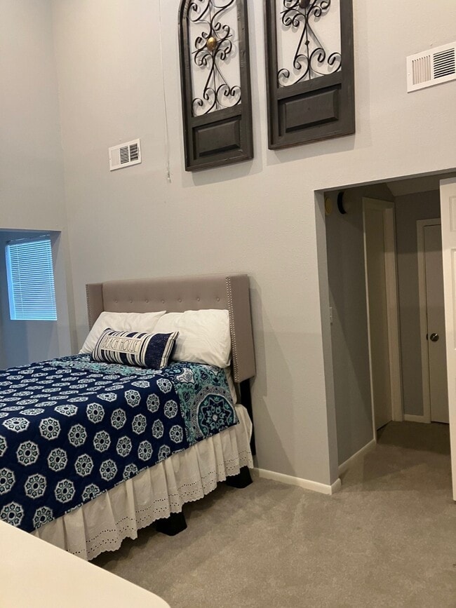 Photo - 12500 Melville Dr Unidad 233D