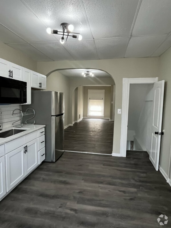 Building Photo - 711 N Streeper St Rental