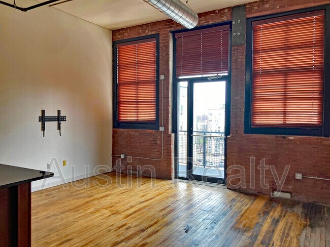 Photo - 1520 Washington Ave Unit Apt 717