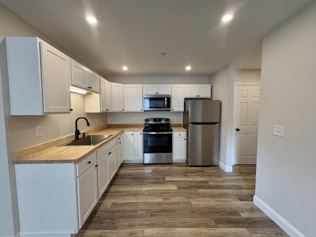 Photo - 37 Cottage St