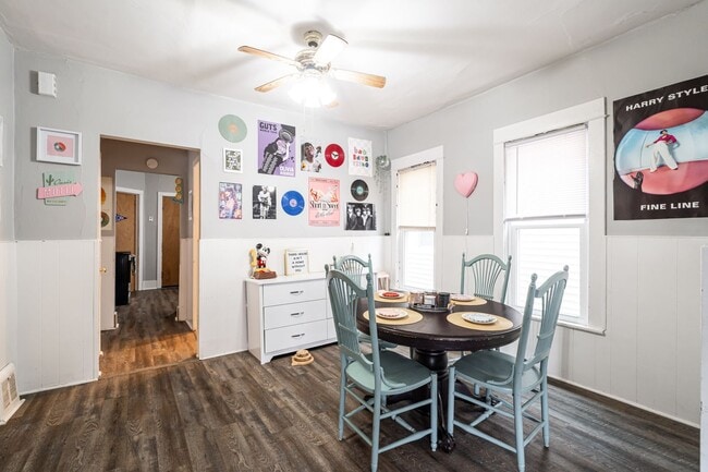 Photo - Bartlett Lower steps to campus