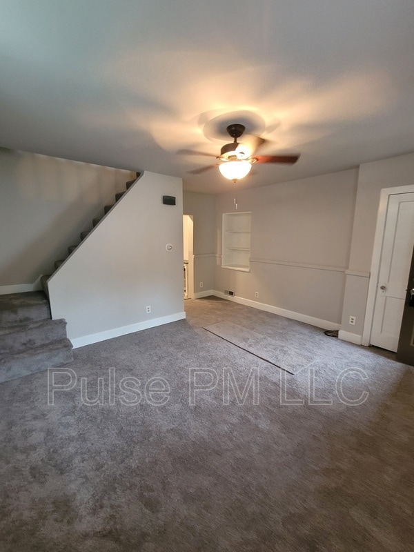 816 Montague Rd Unit U2 Left Side