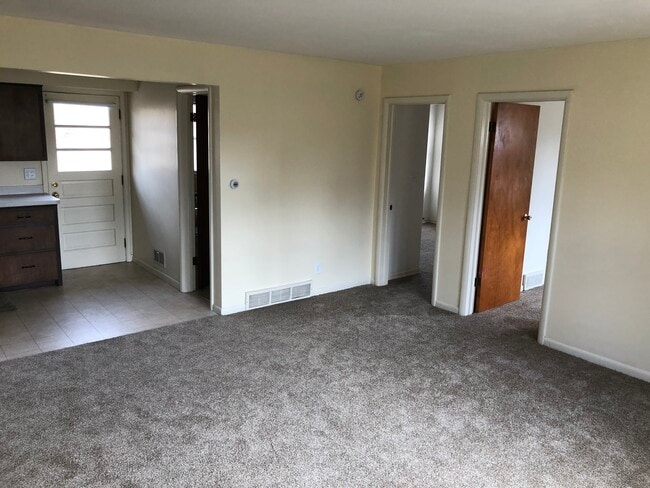 Photo - 1879 E G Ave