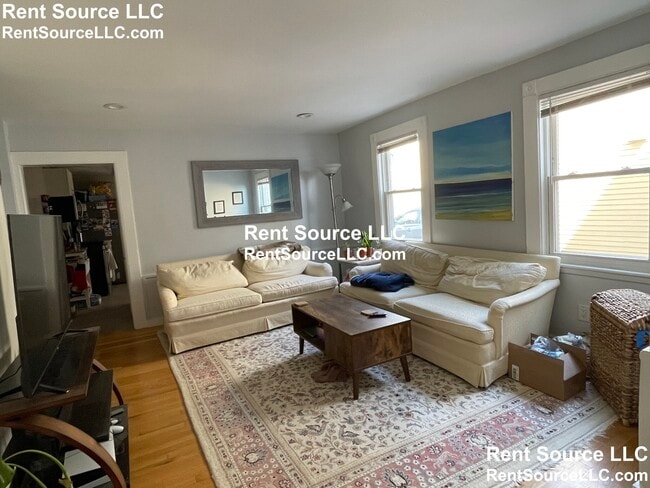 Photo - 73 Thorndike St Unit 1