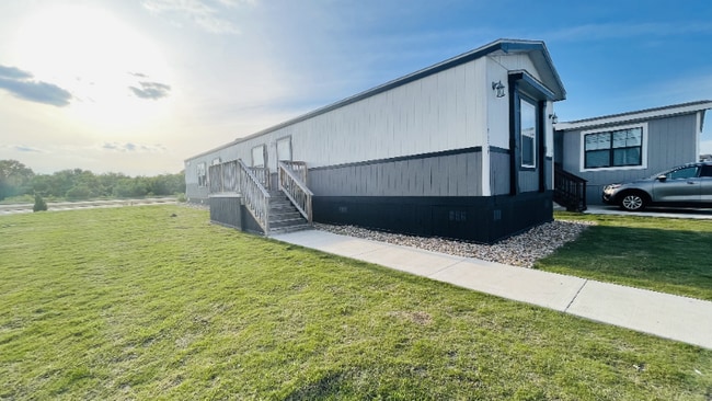 Photo - 2804 Halite Bend