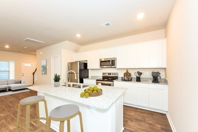 Photo - 607 Green Wigeon Rd