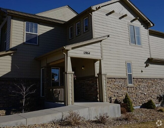 Building Photo - Three Bedroom/Three Bath Townhome in Monument