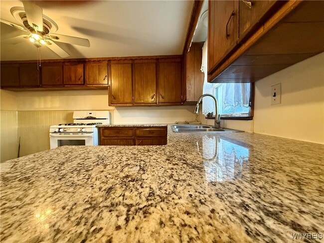 Photo - 91 Bloomfield Ave