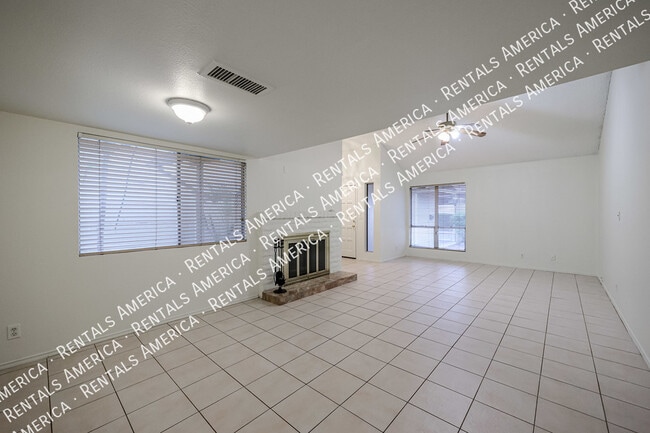 Photo - 6626 N Majorca Ln W