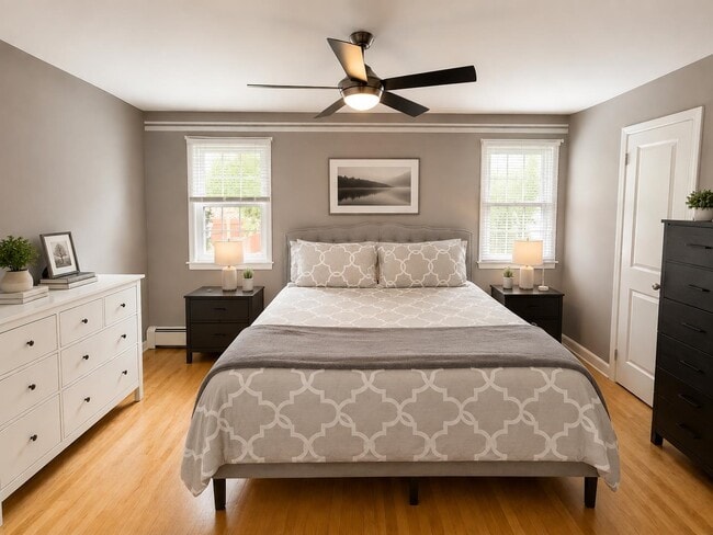 Photo - 177 W 51st St