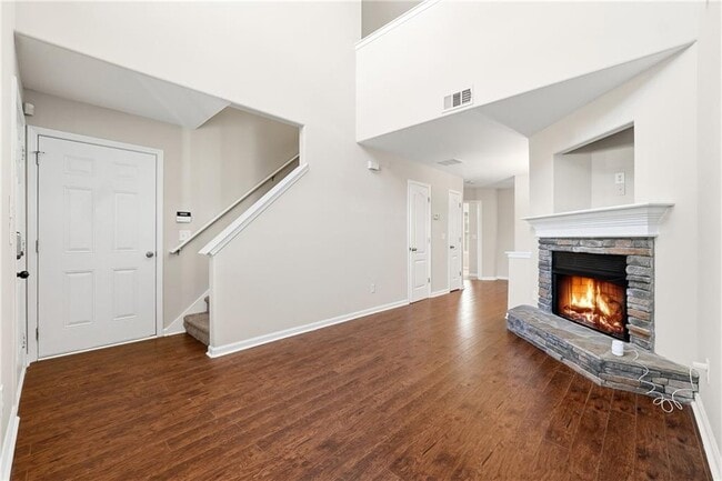 Photo - 1468 Box Cir