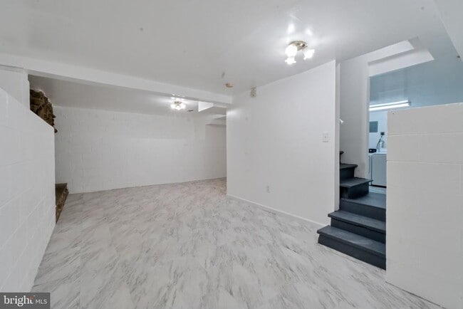 Photo - 12901 Ardennes Ave