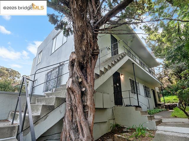 Building Photo - 3562 Seminary Ave Rental