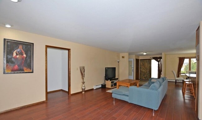 Photo - 1520 W 12th St