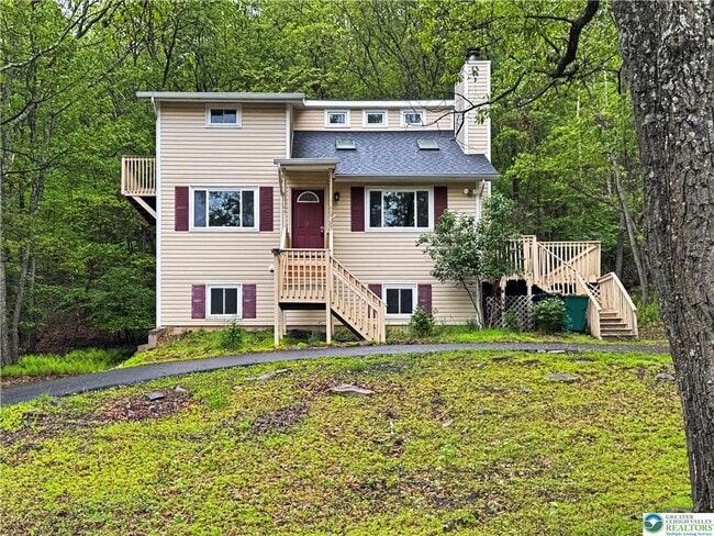 Photo - 854 Lower Mountain Dr House