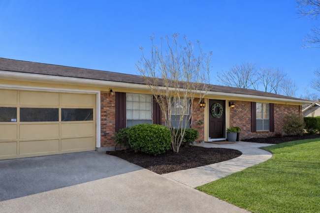 Building Photo - 5 BR 3 full BA House