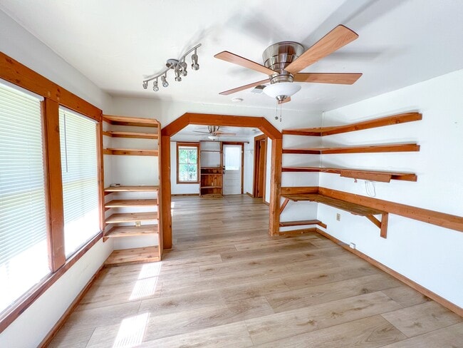 Photo - 25825 W Newberry Rd