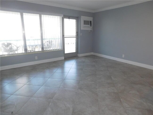 Photo - 2841 NE 32nd St Unit 18