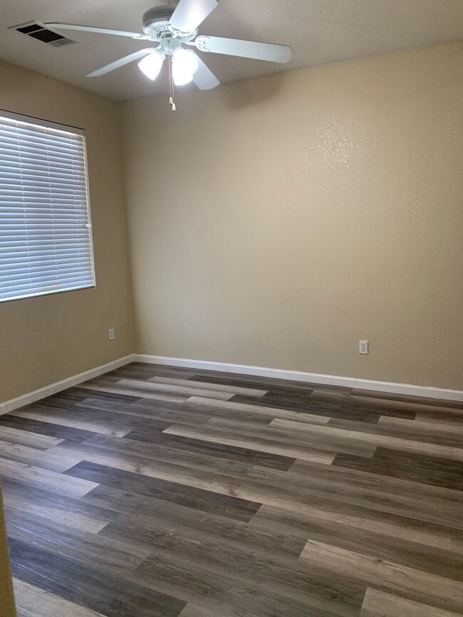 Photo - 6 BR 3 BA 2 Story home available in Visalia now