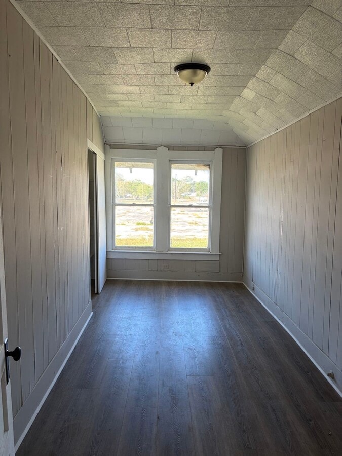 Photo - 931 9th Ave
