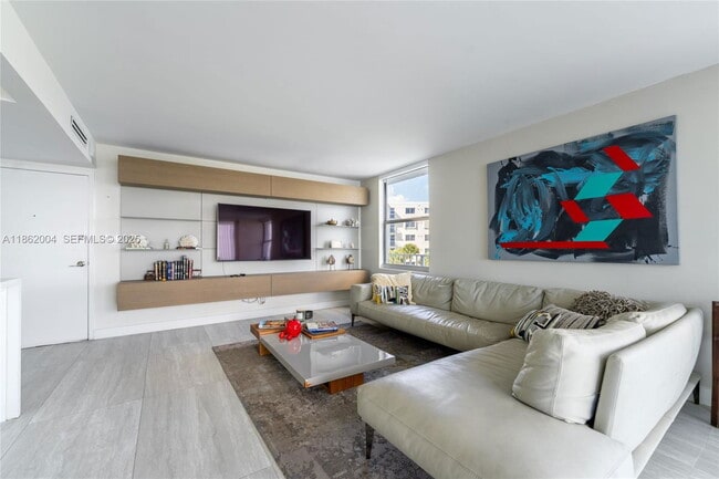 Photo - 16546 NE 26th Ave Unit 4F