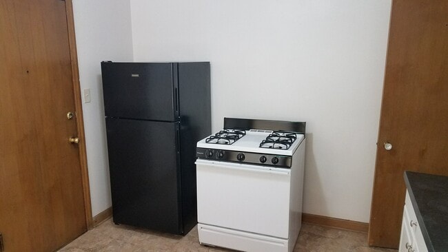 Photo - 3118-3132 N 76th St