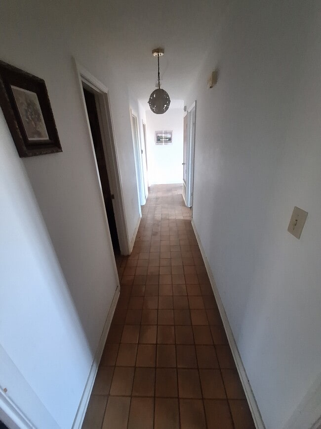 Photo - 139 Wagwood St