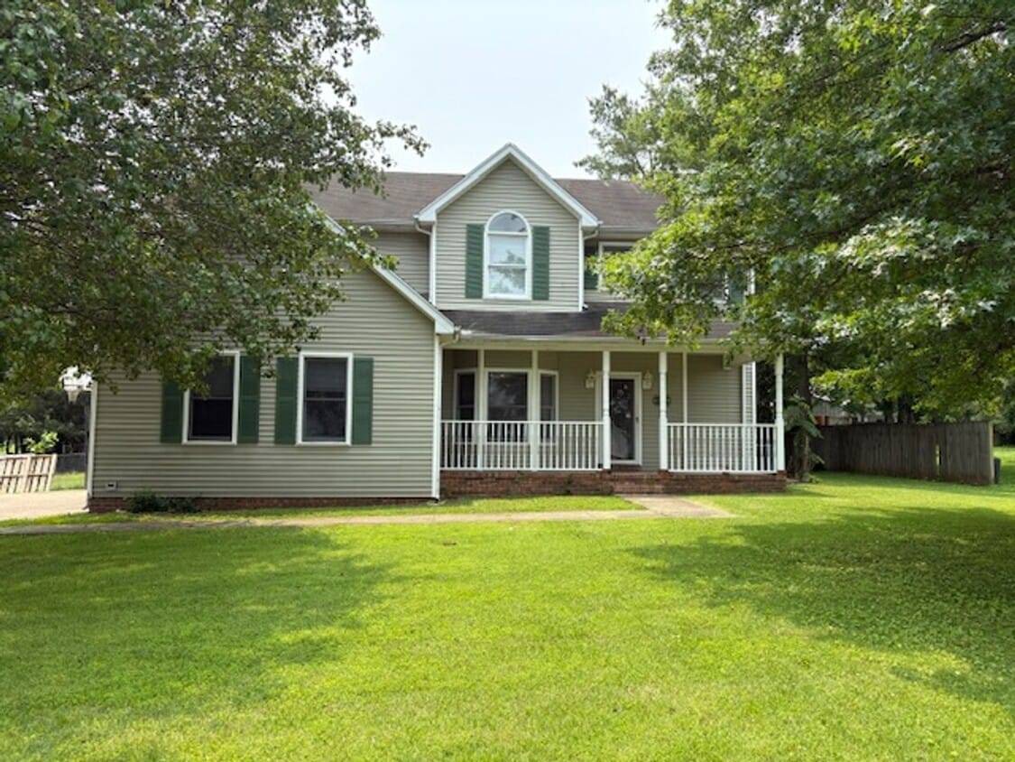 Murfreesboro 4BR/2.5BA fenced yard - Murfreesboro 4BR/2.5BA fenced yard