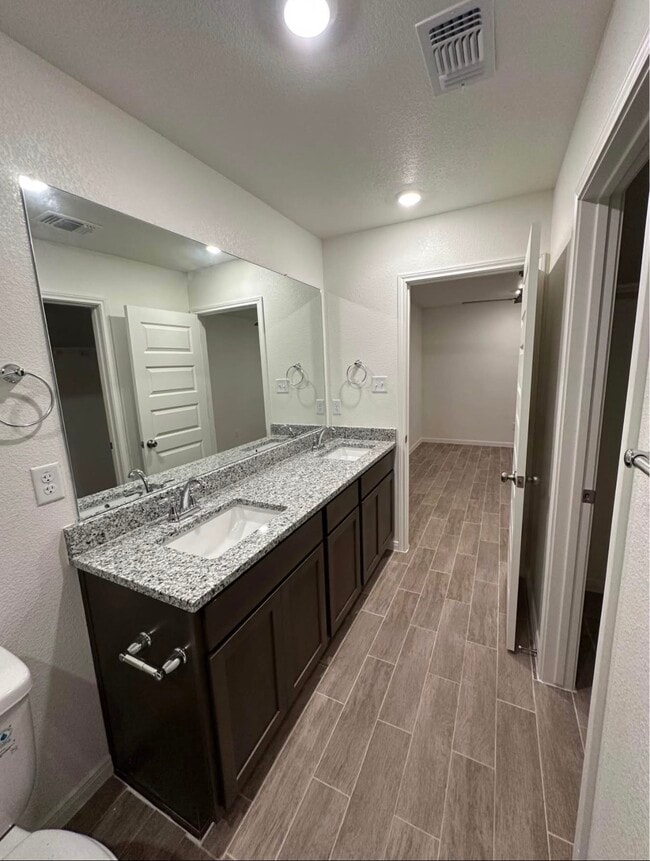 Photo - 901 Switchgrass Dr