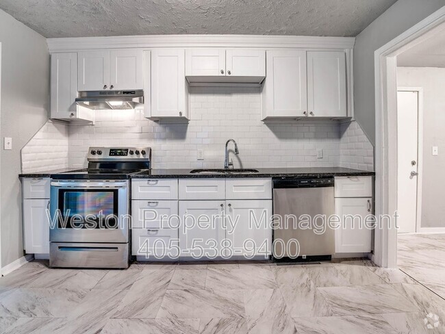 Building Photo - 2604 NE 22nd St Rental
