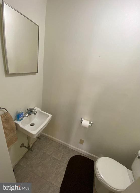 Photo - 4450 Baker St