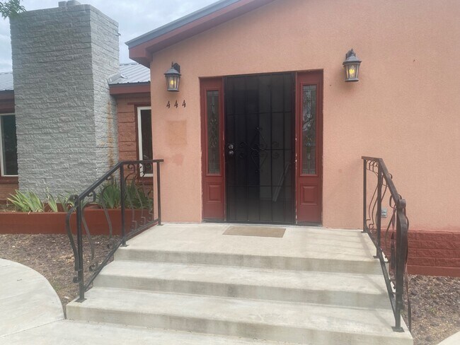Photo - 444 E Montezuma Ave