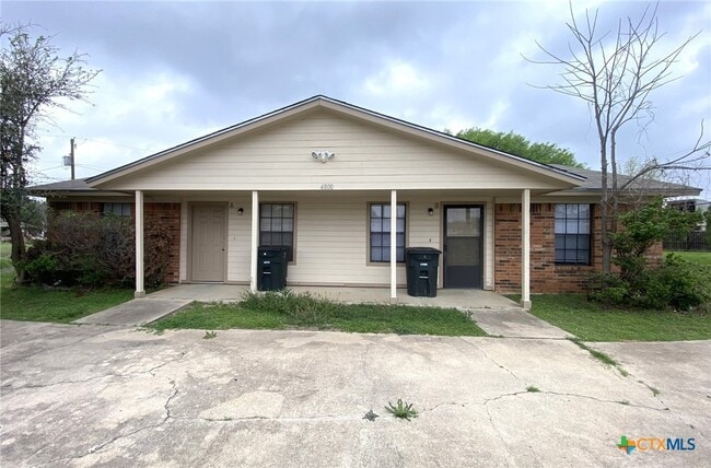 Building Photo - 4800 Rainbow Cir