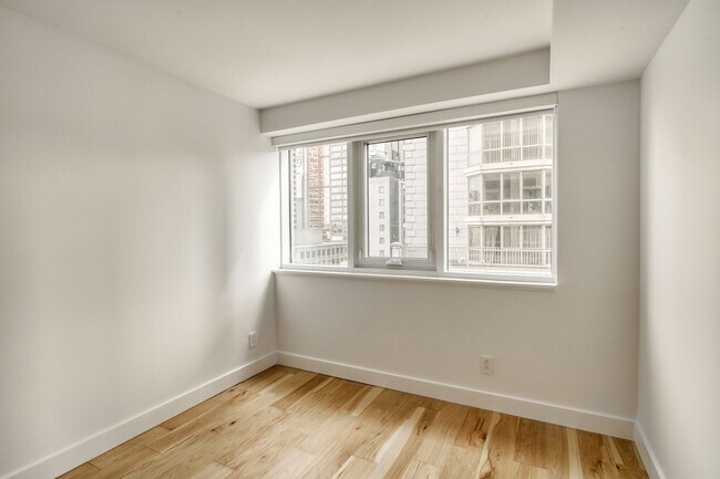 Photo - 3460 Rue Peel Unit 305