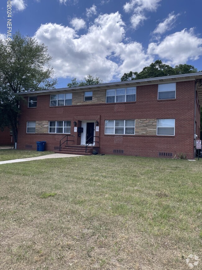 Building Photo - 1038 Arco Dr Rental