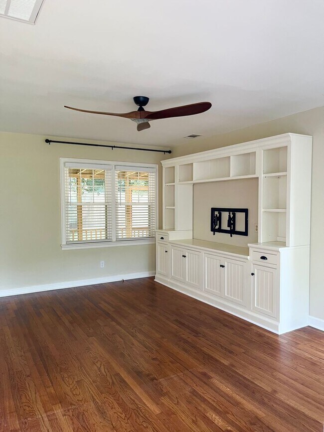 Photo - Two Bed, One Bath Home near Daffin Park