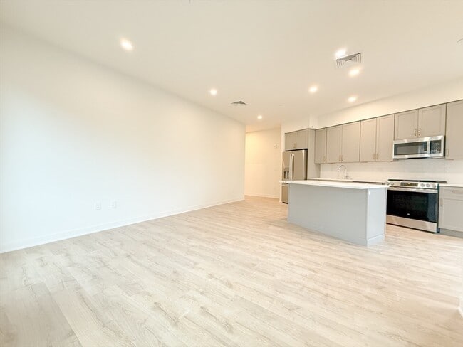 Photo - 500 Talbot Ave Unit 308