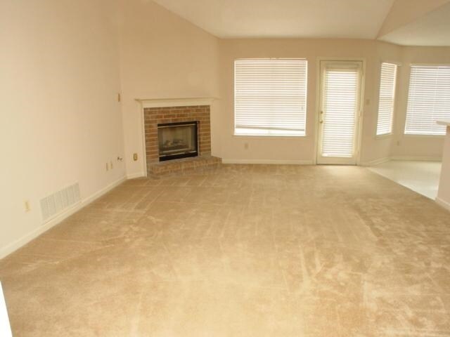 Photo - 6967 Manslick Rd