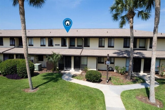 Building Photo - 44 Club House Dr Unit 105