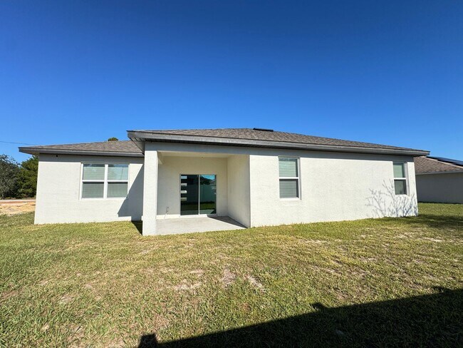 Photo - Beautiful, 4 Bedroom, 2 Bathroom Home in Poinciana!!