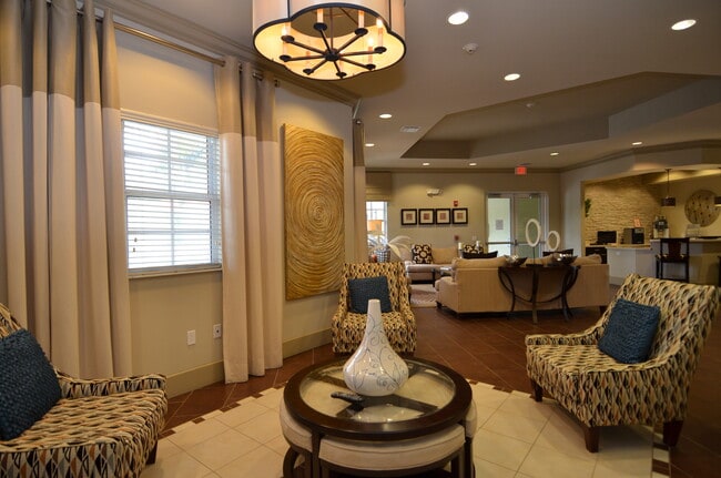 Photo - 10X Wellington Club