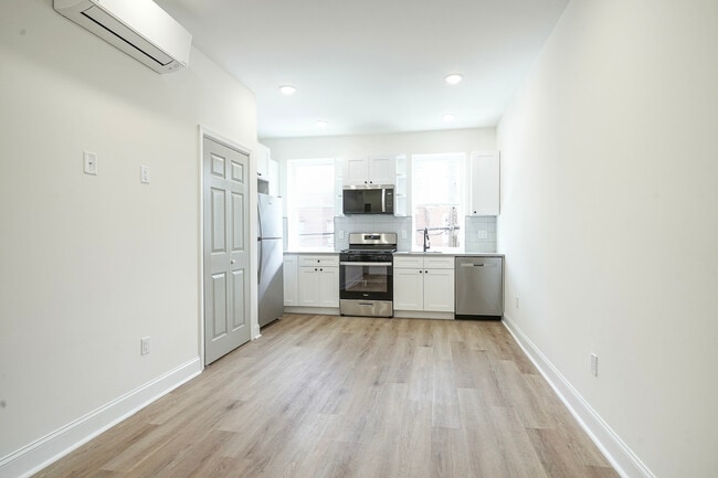 Building Photo - 1934 S 23rd St Unit 2