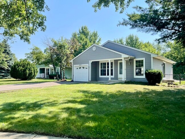 Photo - 2048 Navarone Dr House