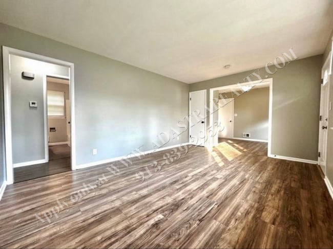 Photo - MOVE IN SPECIAL!! Updated 3 Bed 1 Bath Home In Independence-Available NOW!! MOVE IN SPECIAL $300 ...