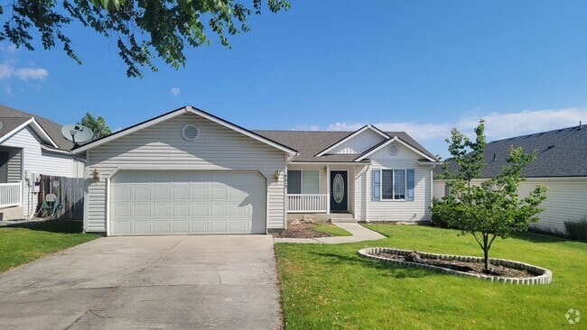 Building Photo - * MOVE IN SPECIAL* 1/2 OFF 1st FULL MONTH'... Rental