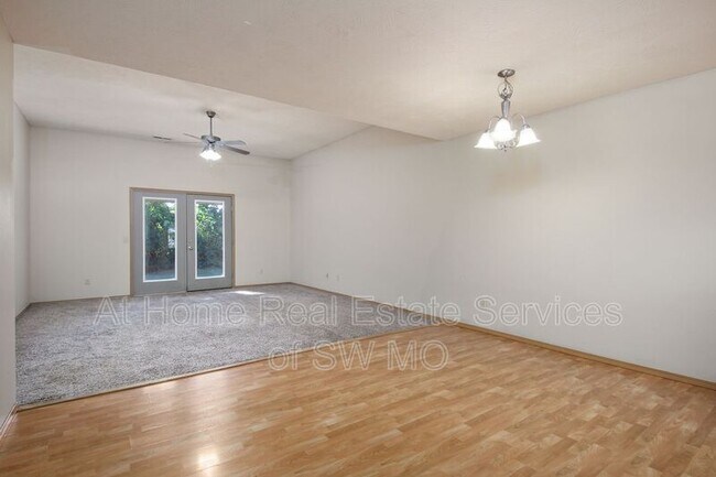 Photo - 1128 N Westwood Ave