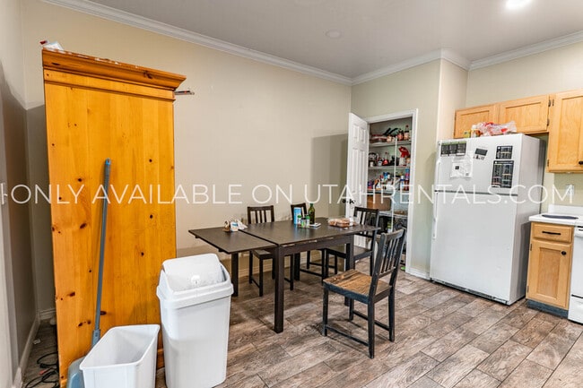 Photo - 331 Belmont Pl