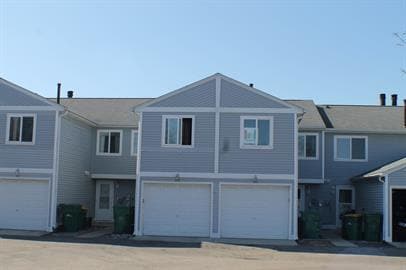 Building Photo - 363 Meadow Green Ln Rental